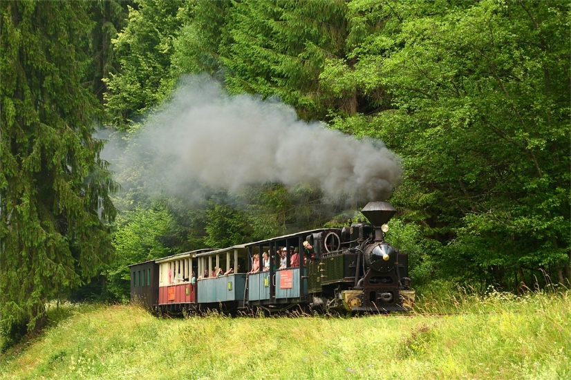 Čiernohronská lesná železnica (ČHZ)